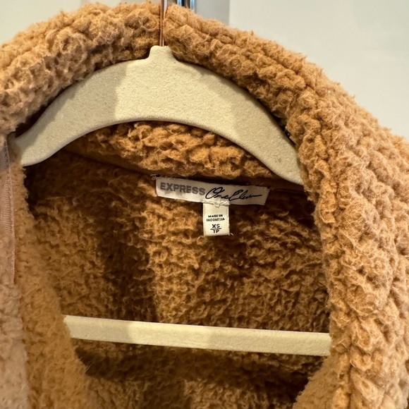 Teddy Sherpa Jacket - Picture 2 of 4
